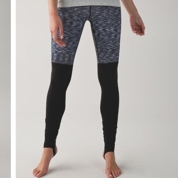 lululemon athletica Pants - Lululemon Wunder Under Pant Stirrup Dramatic Static White Black / Black Size 6